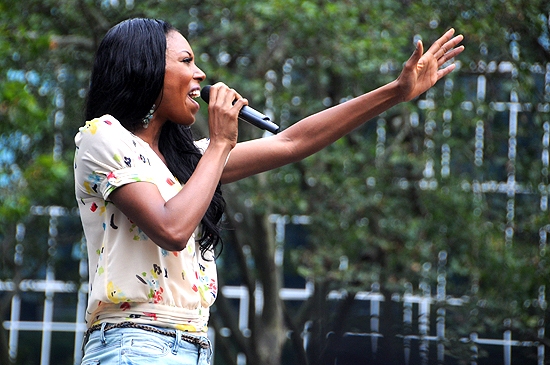 Photo Coverage: WICKED, NORMAL, ADDAMS & LION KING Play Broadway In Bryant Park Image