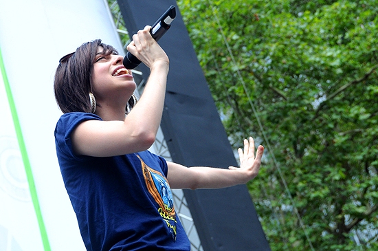 Photo Coverage: WICKED, NORMAL, ADDAMS & LION KING Play Broadway In Bryant Park Image