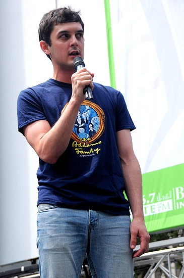 Photo Coverage: WICKED, NORMAL, ADDAMS & LION KING Play Broadway In Bryant Park Image