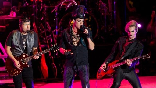 Photo Coverage: Adam Lambert performs at Mandalay Beach Image