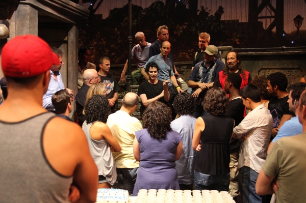 Thomas Kail Addresses the IN THE HEIGHTS Company Photo
