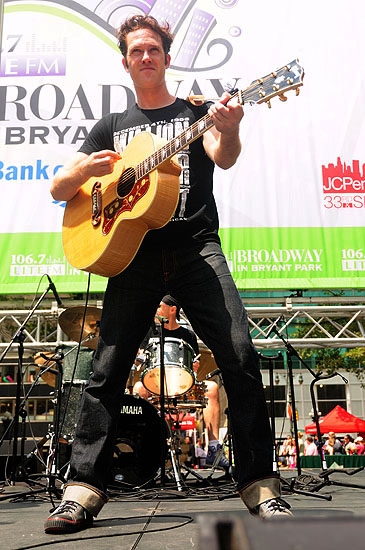 Photo Coverage: QUARTET, FELA!, AVENUE Q & More Play Broadway in Bryant Park! Image