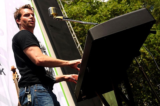 Photo Coverage: QUARTET, FELA!, AVENUE Q & More Play Broadway in Bryant Park! Image