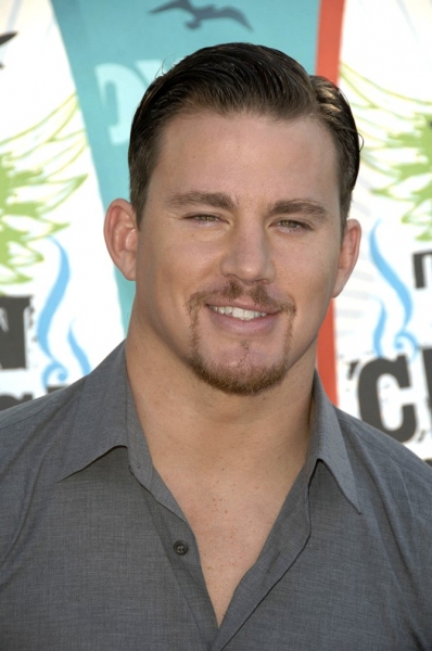 Photo Coverage: 2010 Teen Choice Awards - Arrivals Image