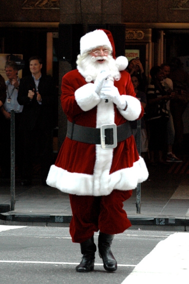 Photo Coverage: Rockettes Kick Off 2010 Radio City Chistmas Spectacular with Nationwide Kickline Image