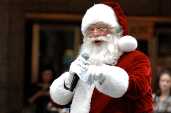 Photo Coverage: Rockettes Kick Off 2010 Radio City Chistmas Spectacular with Nationwide Kickline Image