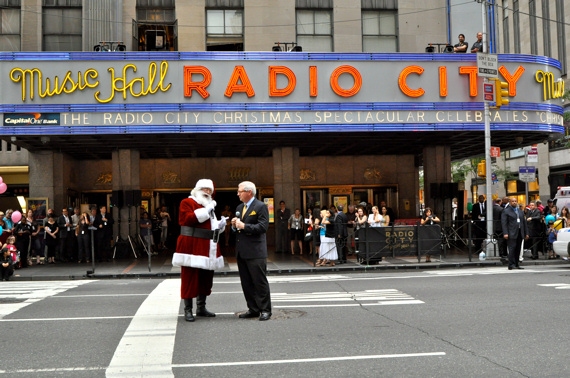 Photo Coverage: Rockettes Kick Off 2010 Radio City Chistmas Spectacular with Nationwide Kickline Image