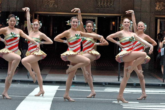 Photo Coverage: Rockettes Kick Off 2010 Radio City Chistmas Spectacular with Nationwide Kickline Image