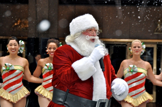 Photo Coverage: Rockettes Kick Off 2010 Radio City Chistmas Spectacular with Nationwide Kickline Image