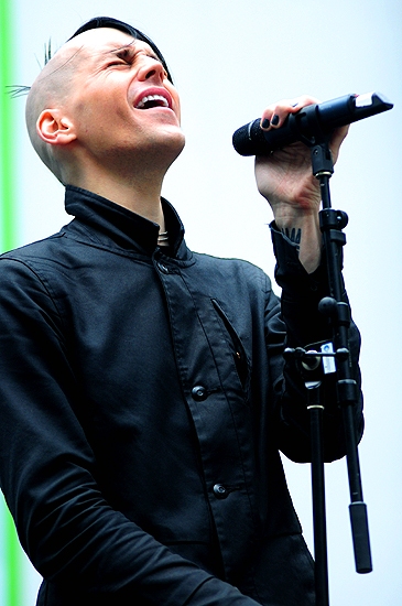 Photo Coverage: LA CAGE, IDIOT, WEST SIDE STORY & More Play Broadway in Bryant Park! Image
