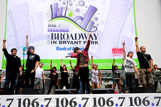 Photo Coverage: LA CAGE, IDIOT, WEST SIDE STORY & More Play Broadway in Bryant Park! Image