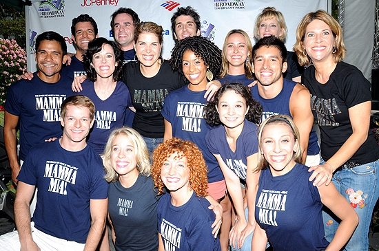 Photo Coverage: LA CAGE, IDIOT, WEST SIDE STORY & More Play Broadway in Bryant Park! Image