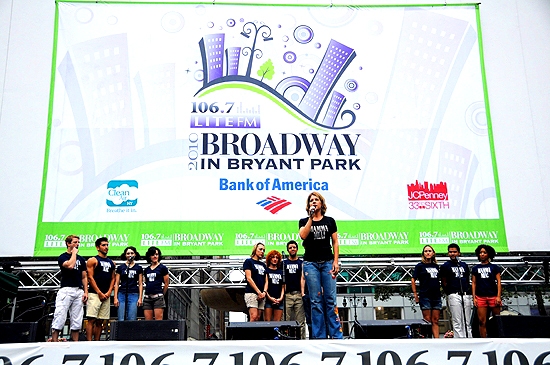 Photo Coverage: LA CAGE, IDIOT, WEST SIDE STORY & More Play Broadway in Bryant Park! Image