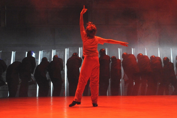 Photo Flash: BILLY ELLIOT THE MUSICAL at the Victoria Palace Theatre Image