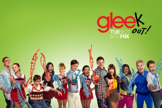 Photo Flash: GLEE Reveals Season 2 Promo Poster! Image
