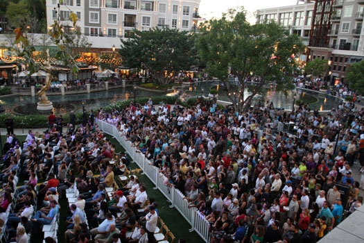 Photo Coverage: Taylor Dayne with Frenchie Davis & Jake Simpson at Summer Concert Series Image