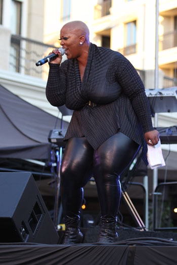 Photo Coverage: Taylor Dayne with Frenchie Davis & Jake Simpson at Summer Concert Series Image