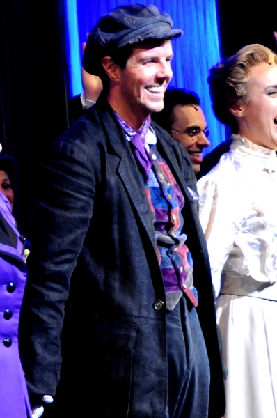 Photo Coverage: Gavin Lee Returns to MARY POPPINS Image