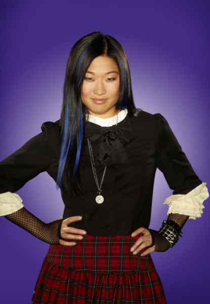 Jenna Ushkowitz returns as Tina Photo