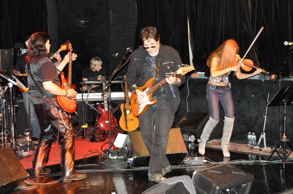 Photo Coverage: Rob Evan and Menrva Realm Live in Concert Image