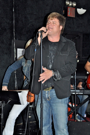Photo Coverage: Rob Evan and Menrva Realm Live in Concert Image