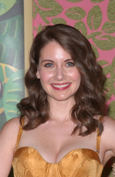 Photo Coverage: 2010 Emmy Coverage - HBO After-Party Image