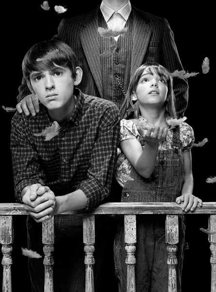 Photo Preview: Steppenwolf Presents TO KILL A MOCKINGBIRD Image