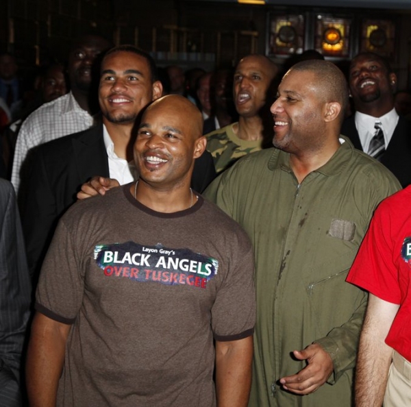 Photo Coverage: NY Jets Visit BLACK ANGELS OVER TUSKEGEE Image