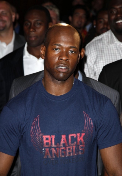 Photo Coverage: NY Jets Visit BLACK ANGELS OVER TUSKEGEE Image