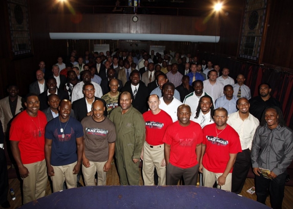 Photo Coverage: NY Jets Visit BLACK ANGELS OVER TUSKEGEE Image