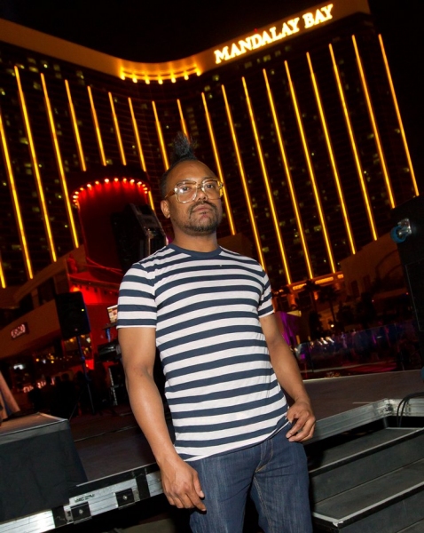 Photo Coverage: Will.I.AM DJ's at Moorea Beach Club at Mandalay Bay Image