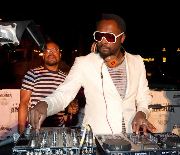 Photo Coverage: Will.I.AM DJ's at Moorea Beach Club at Mandalay Bay Image