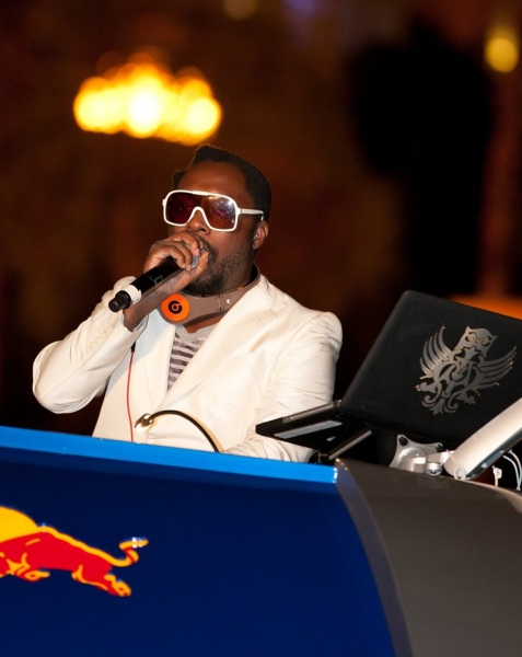 Photo Coverage: Will.I.AM DJ's at Moorea Beach Club at Mandalay Bay Image
