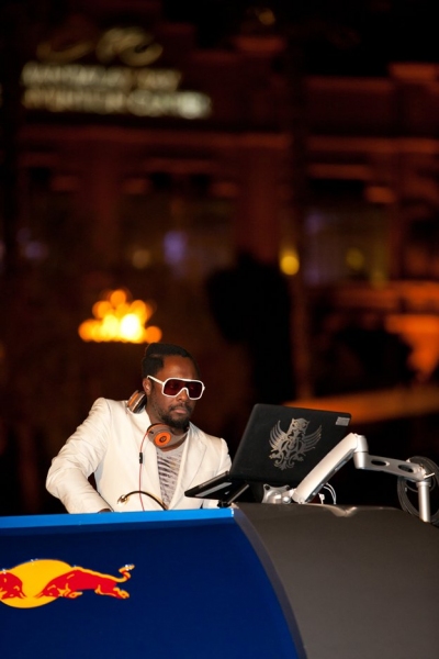 Photo Coverage: Will.I.AM DJ's at Moorea Beach Club at Mandalay Bay Image