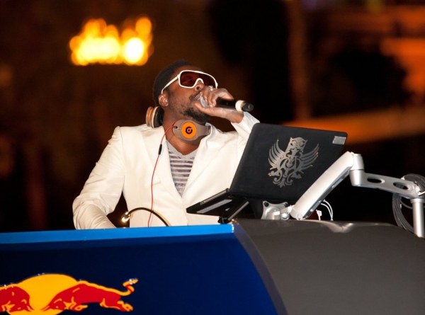 Photo Coverage: Will.I.AM DJ's at Moorea Beach Club at Mandalay Bay Image