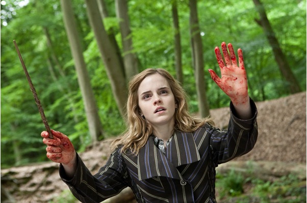 Photo Flash: Radcliffe in 'Deathly Hallows' - New Promo Shots! Image