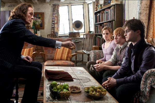 Photo Flash: Radcliffe in 'Deathly Hallows' - New Promo Shots! Image