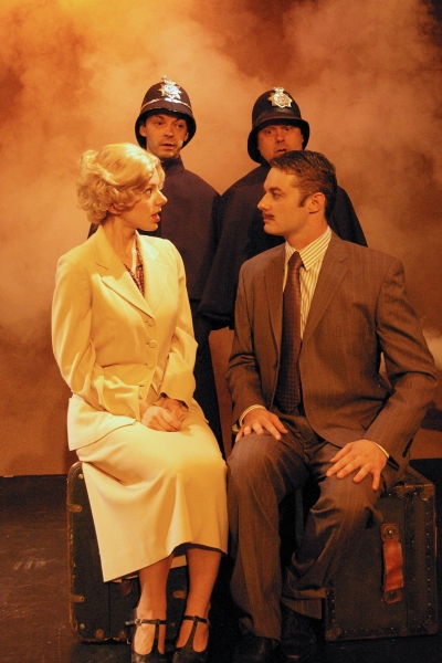 Photo Flash: Orlando Shakespeare Theatre Releases 39 STEPS Photos Image