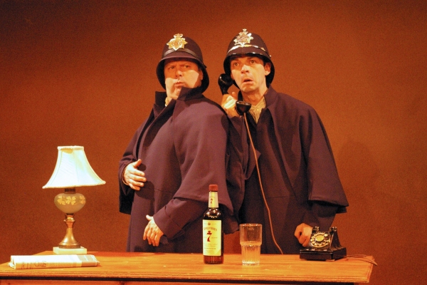 Photo Flash: Orlando Shakespeare Theatre Releases 39 STEPS Photos Image