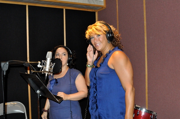 Photo Coverage: IN THE HEIGHTS Sings 'Carols For A Cure' Image