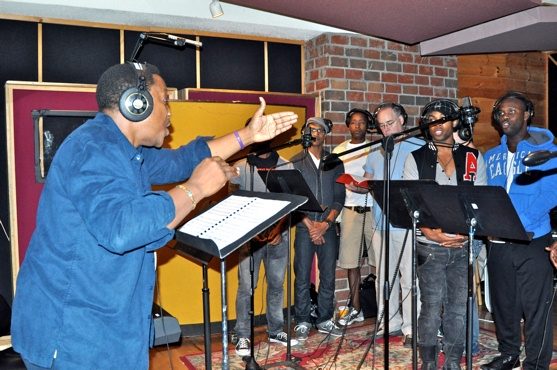 Photo Coverage: MEMPHIS Records for 'Carols For A Cure' Image