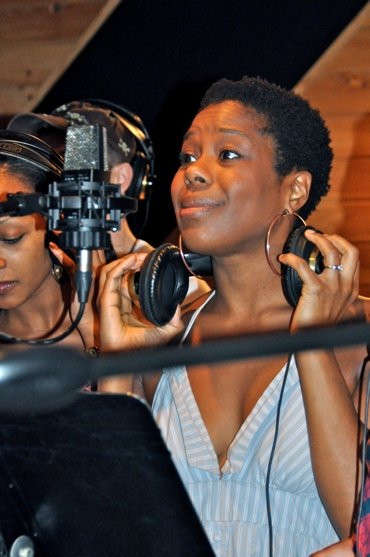 Photo Coverage: MEMPHIS Records for 'Carols For A Cure' Image