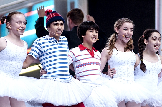 Photo Coverage: Broadway on Broadway 2010 - Part 1 Image