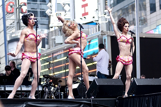 Photo Coverage: Broadway on Broadway 2010 - Part 1 Image