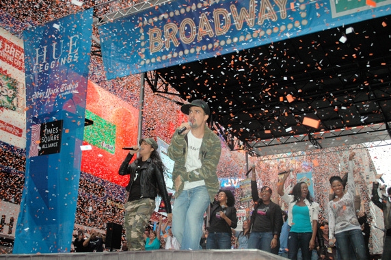 Photo Coverage: Broadway on Broadway 2010 Backstage - Part 2 Image