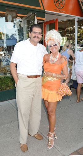 Photo Coverage: Theatre Museum Shopping Event at Tory Burch Image