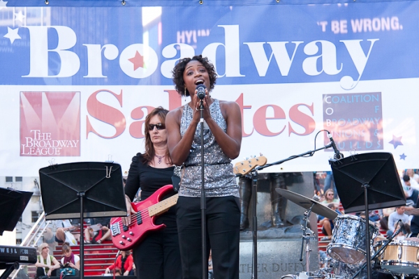 Photo Coverage: Glover, De Shields & More at 'Broadway Salutes' Image