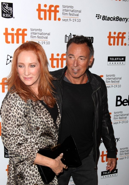 Bruce Springsteen and Wife Patti Scialfa  Photo