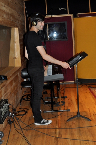 Photo Coverage: WICKED Records for 'Carols for a Cure' Image