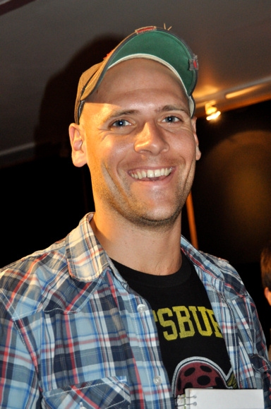 Photo Coverage: WICKED Records for 'Carols for a Cure' Image